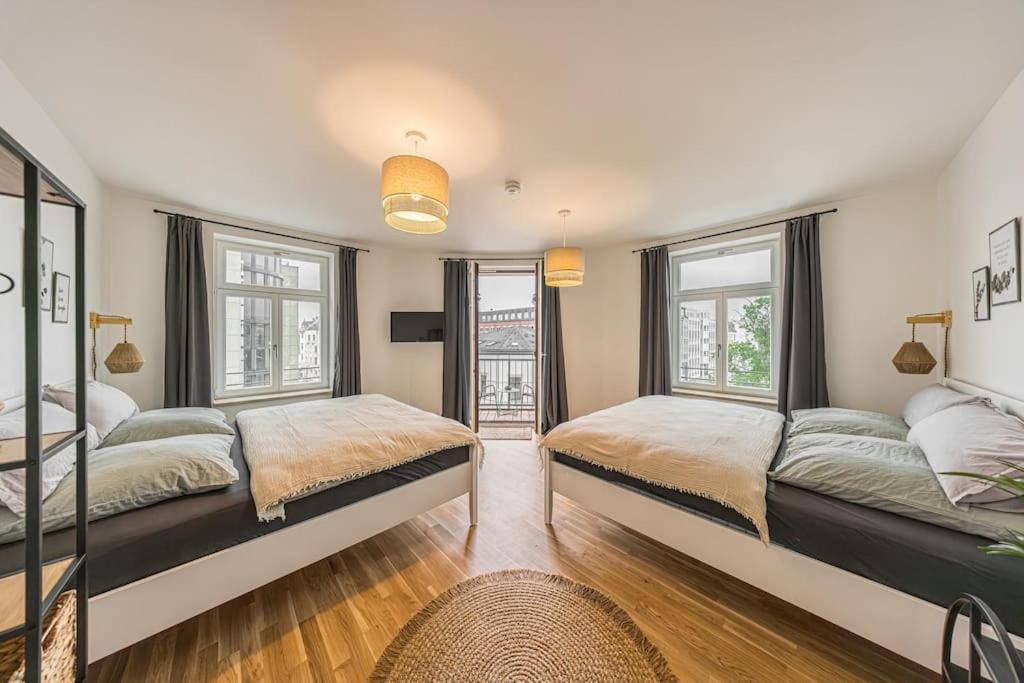 Stylisches Zentrales City-Apartment Mit 2 Balkonen Leipzig Exterior foto